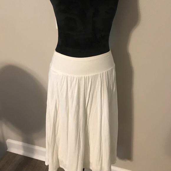 Three dots. White Maxi skirt - Picture 2 of 4